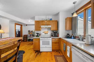 14-16-18 Friend St, Amesbury, MA 01913 - Photo 35