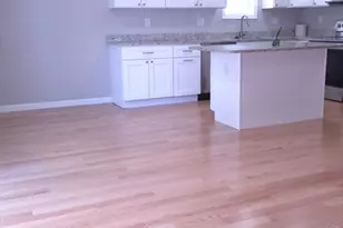13 Marion St, Haverhill, MA 01832 - Photo 5