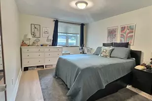 217 Kent, Brookline, MA 02446 - Photo 3