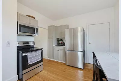 87 Broad St #3, Lynn, MA 01902 - Photo 9