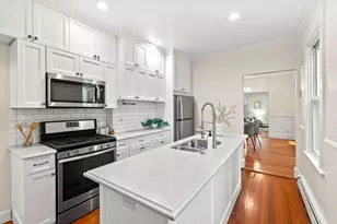 273 Bunker Hill St, Boston, MA 02129 - Photo 13