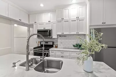 273 Bunker Hill St #1, Boston, MA 02129 - Photo 15