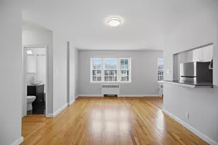 25 Lennon Ct, Boston, MA 02127 - Photo 7