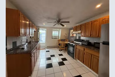 125 London #3, Boston, MA 02128 - Photo 3