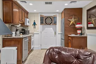 319 Oakland St, Wellesley, MA 02481 - Photo 27