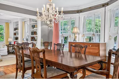 319 Oakland St, Wellesley, MA 02481 - Photo 7