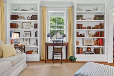 319 Oakland St, Wellesley, MA 02481 - Photo 5