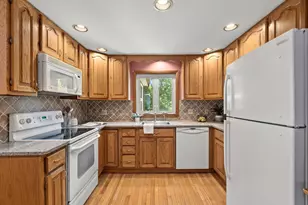 147 Oakland Ave, Arlington, MA 02476 - Photo 13