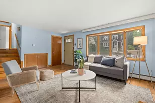 147 Oakland Ave, Arlington, MA 02476 - Photo 3