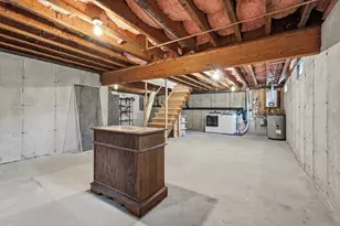 76 Laurel St, Greenfield, MA 01301 - Photo 27