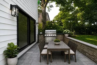 9 Ledge St, Melrose, MA 02176 - Photo 27