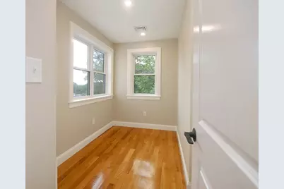 9 Ledge St, Melrose, MA 02176 - Photo 17