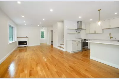 9 Ledge St, Melrose, MA 02176 - Photo 13