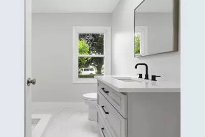 179 Main St #1, Medford, MA 02155 - Photo 15