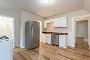 19 Everett St, Middleborough, MA 02346 - Photo 5