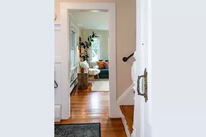 121 Linden St, Hamilton, MA 01982 - Photo 9