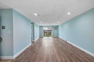 33 Lodgen Ct, Malden, MA 02148 - Photo 5