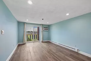 33 Lodgen Ct, Malden, MA 02148 - Photo 7