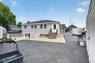 165 Garfield Ave, Chelsea, MA 02150 - Photo 35
