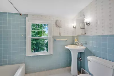 328 Hartwick, Springfield, MA 01108 - Photo 19