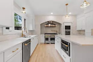 21 Wildewood Dr, Lynnfield, MA 01940 - Photo 11