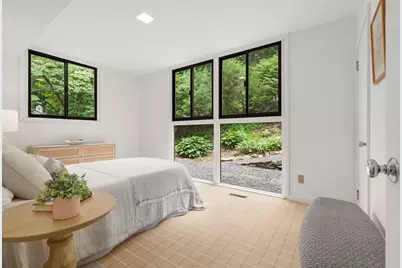 132 Westfield St, Dedham, MA 02026 - Photo 27