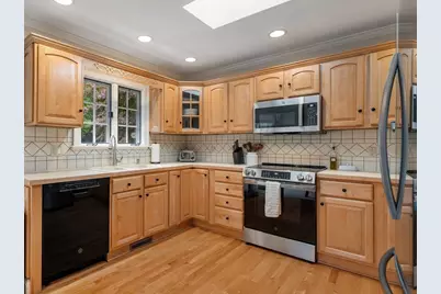 2 Sherwood Dr, Spencer, MA 01562 - Photo 9