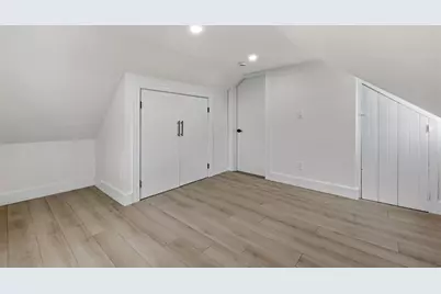 25 Bow St, Salem, MA 01970 - Photo 23