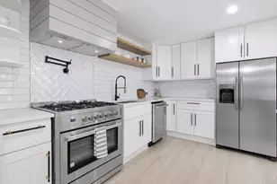 25 Bow St, Salem, MA 01970 - Photo 5