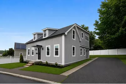 25 Bow St, Salem, MA 01970 - Photo 3