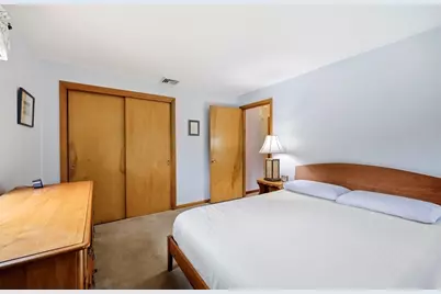48 Hickory Dr, Northampton, MA 01062 - Photo 11