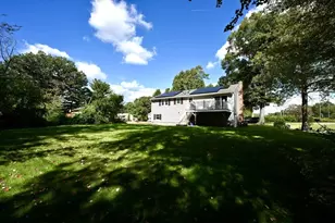 27 Ferncroft Rd, Tewksbury, MA 01876 - Photo 3