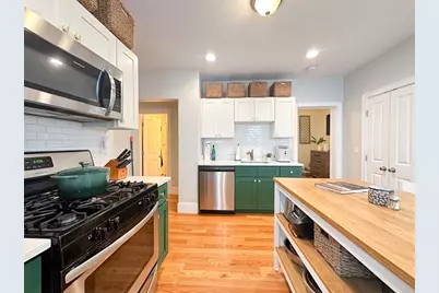 23 Elm St #1, Boston, MA 02122 - Photo 9
