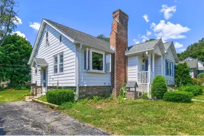 8 Knowles Rd, Worcester, MA 01602 - Photo 3