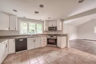 7 Laurel Rd, Sharon, MA 02067 - Photo 5