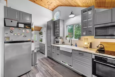 83 Lakeshore Dr, Georgetown, MA 01833 - Photo 11
