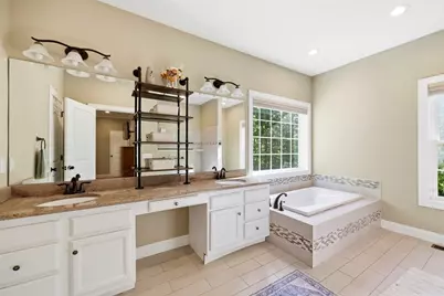 34 Bissonnette Cir, Southampton, MA 01073 - Photo 19