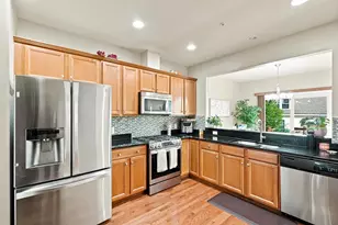 39 Frostpane Ln, Hopkinton, MA 01748 - Photo 13