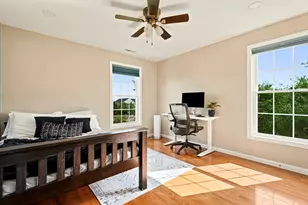 39 Frostpane Ln, Hopkinton, MA 01748 - Photo 17