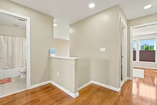 39 Frostpane Ln, Hopkinton, MA 01748 - Photo 21