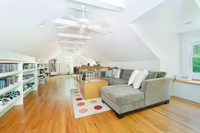 8 Upton St, Dunstable, MA 01827 - Photo 33