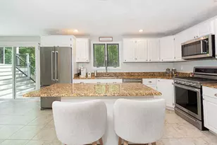 8 Upton St, Dunstable, MA 01827 - Photo 15