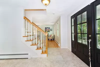8 Upton St, Dunstable, MA 01827 - Photo 9