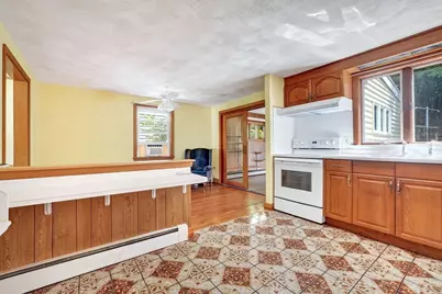 114 Glenellen Rd, Boston, MA 02132 - Photo 11