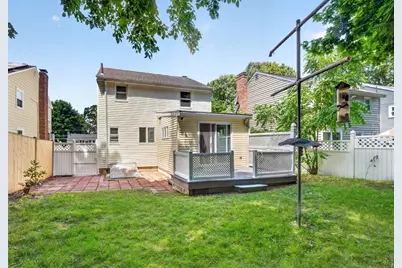 114 Glenellen Rd, Boston, MA 02132 - Photo 27
