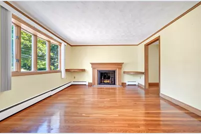 114 Glenellen Rd, Boston, MA 02132 - Photo 5