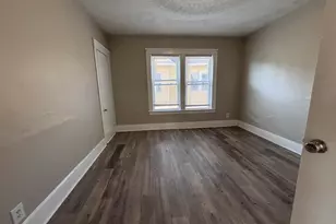 4 Holland Rd, Worcester, MA 01603 - Photo 9