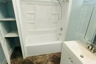 4 Holland Rd, Worcester, MA 01603 - Photo 11