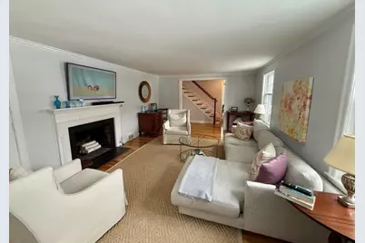 124 Pilgrim Rd, Wellesley, MA 02481 - Photo 7