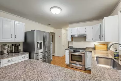 10 Willowdale Court, Amesbury, MA 01913 - Photo 9